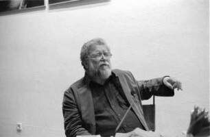 Berlin-Mitte : In Berlin-Mitte, Brecht-Haus: Richard Pietrass (Thomas Kunst)