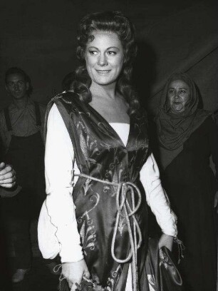[Renata Tebaldi]