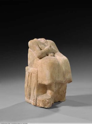 Sitzende Figur eines Beters mit Becher