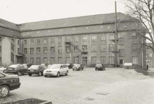 Hauptbau (Eschebach Küchenmöbel; Haus 1 und 2)