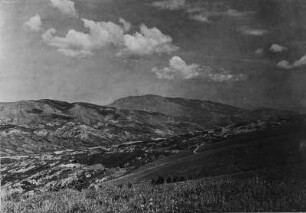 Berglandschaft : Blick über eine Berglandschaft