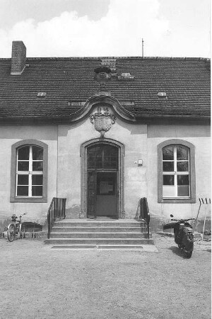 Schöpstal-Kunnersdorf. Schloß, Portal (Obermühle ehemals zum Schloß gehörig)