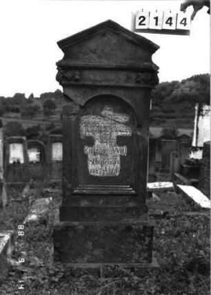 Grabstein 2144 (Index: 100097118) Maße HxBxT: 158x53x19 cm: Grabstein 2144