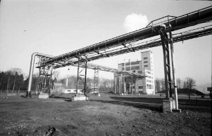 Freiburg: Gaswerk, Neubau, Vordergrund Hochrohr