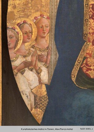 Thronende Madonna mit Kind zwischen sechs Engeln