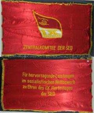 Ehrenbanner des Zentralkomitees der Sozialistischen Einheitspartei Deutschlands zum 9. Parteitag 1976