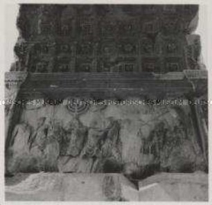 Rom, Forum Romanum, Titusbogen, Kassettendecke mit Reliefs