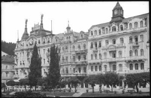 Marienbad. Franz-Josefs-Platz mit Grand Hotel Ott : Marienbad. Franz-Josefs-Platz, links Grand Hotel Ott (1901 eröffnet; A. Heymann), heute Hotel Pacific