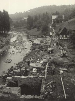 Langenhennersdorf, zerstörtes Gottleubatal nach dem verheerenden Hochwasser 8./9. Juli 1927. Blick von der Eisenbahnbrücke