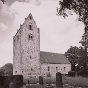 Baben, Dorfkirche, Ansicht von Südwesten