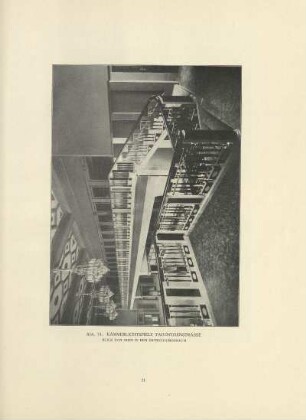 Abb. 74. Kammerlichtspiele Tauentzienstrasse. Blick von oben in den Erfrischungsraum
