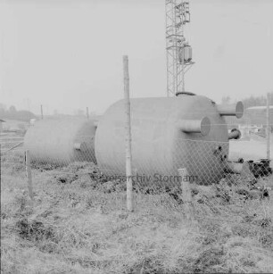 Klein Barnitz: Wasserwerk Klein Barnitz des Wasserbeschaffungsverbands Reinfeld-Land: Bauarbeiten: Sicherung der Wasserkessel hinter Zaun