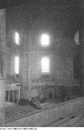 Dresden, Kreuzkirche. Innenraum kurz vor der Einweihung nach Abschluß der Wiederherstellung, Januar/Februar 1955