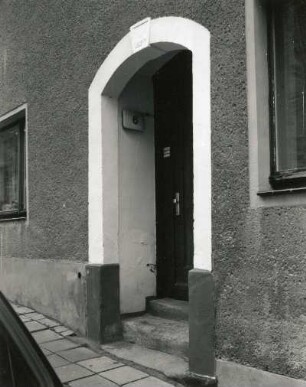 Roßwein,Kirchstraße 6. Wohnhaus (bezeichnet 1807). Portal