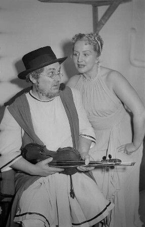 Szenenbilder aus der Operette "Orpheus in der Unterwelt" von Jaques Offenbach an der Komischen Oper Berlin : Rollenporträts