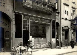 Erster Weltkrieg - Lebensmittelversorgung. Städtisches Verkaufslokal, Douglasstraße 24