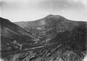 Cerro Tazna von Osten. Paläologische Schiefer, stark gefaltet
