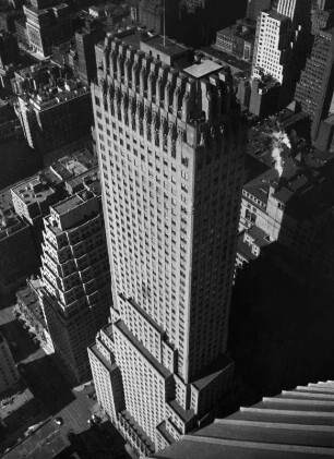 Blick vom Chrysler Building auf das Chanin Building, New York
