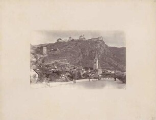 Ort Klausen mit Kloster Säben und Burg Branzoll nordöstlich von Bozen in Südtirol