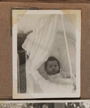 Christiane Zimmers Sohn Clemens im Kinderwagen