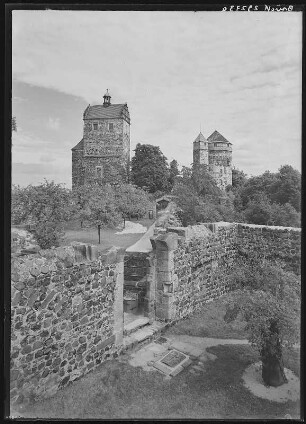 Stolpen. Grab der Gräfin Cosel und Seigerturm