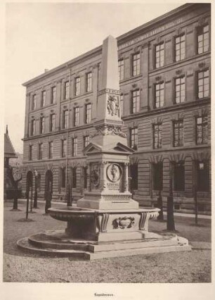 Strieder, Wilhelm. Schulhaus Leopoldstraße