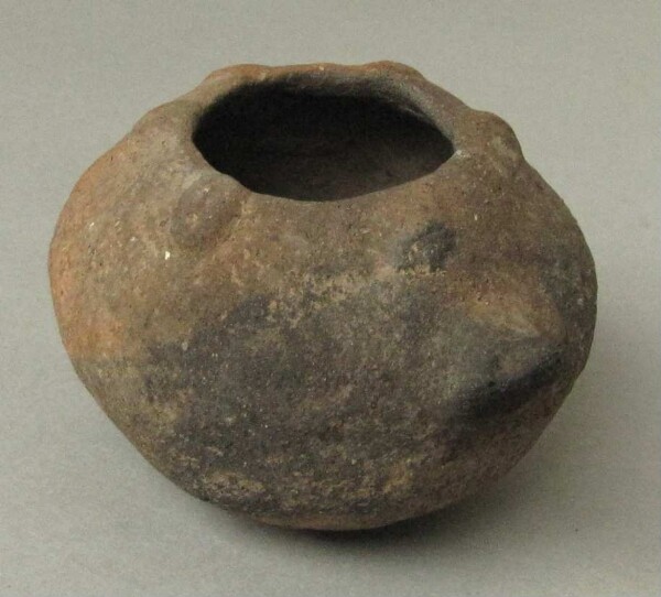 Clay vessel