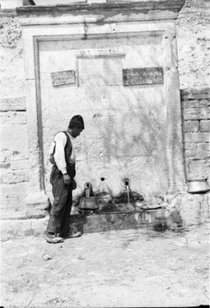 Baltschik: türkischer Brunnen