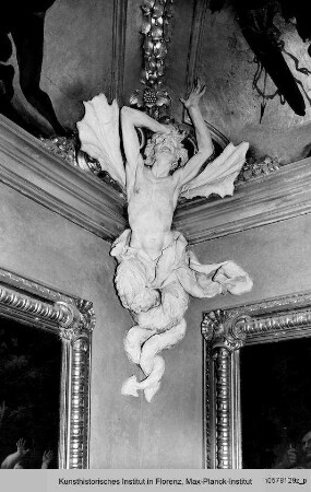 Serie von Stuckfiguren : Schreiender Satyr