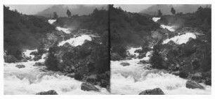 Bei Merok (Norwegen). Wasserfall im Geirangerfjord