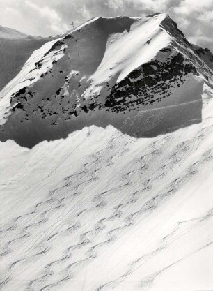 Tiefschneespuren am Glatthorn, Großes Walsertal