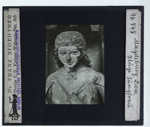 Magdeburg, Dom, Jungfrauenportal in der Paradiesvorhalle : Eine der klugen Jungfrauen
