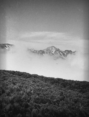 Honshū. Japanische Alpen. Abendliche Wolkenbildung in den Nordalpen