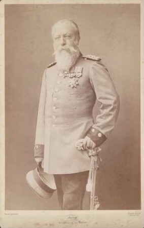 Großherzog Friedrich I. in Uniform mit Auszeichnungen, Kniestück.