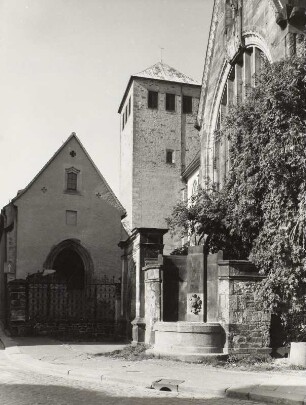 Lutherbrunnen mit Lutherbüste