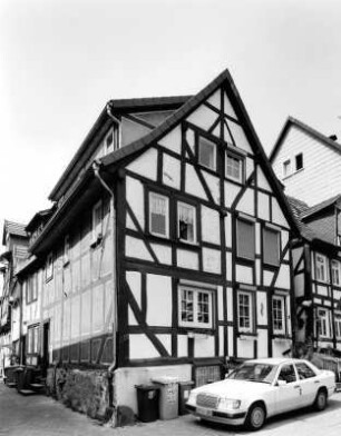 Fachwerkwohnhaus; Alsfeld, Metzgergasse 15, Untere Fulder Gasse 26