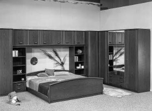 Schlafzimmer (Modell 384)