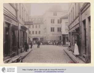 Schustergasse mit eingang zum alten Schlachthaus (118).