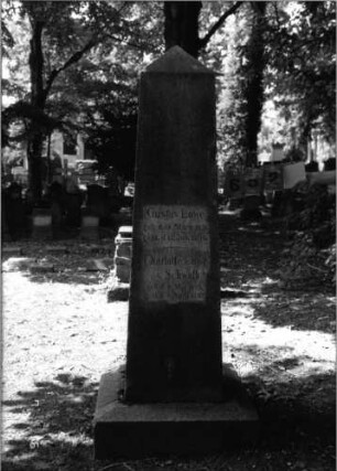 Grabstein 652 [Hahn S. 147 Grab-Nr. 610/11]