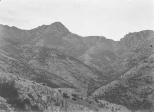 Gebirgslandschaft : Blick über eine Gebirgslandschaft.