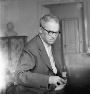 Porträt Kapellmeister Wilhelm Hübner