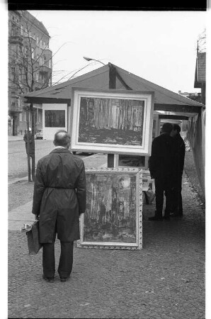 Kleinbildnegativ: Kreuzberger Bildermarkt, 1963
