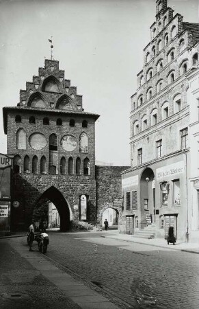 Stargard, Pyritzer Tor : Stargard (Stargard Szczeciński/Polen). Pyritzer Tor. Stadtseite mit Wohnhaus, Pyritzer Straße 43