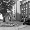 Theodor-Mommsen-Schule: Hamburger Straße: Bauarbeiten an der Ostseite des Hauptgebäudes