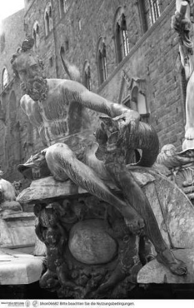 Neptunbrunnen, Alter Seegott