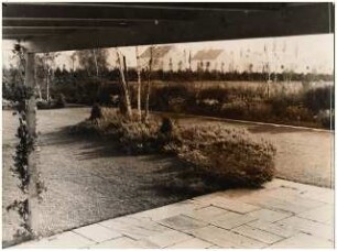 Deutsche Siedlungsausstellung »Heim und Garten« 1934, München-Ramersdorf: Pflanzung bei Terrasse
