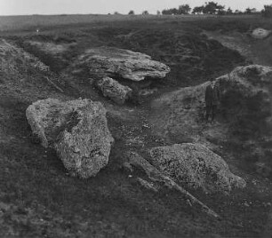 Schollensteine in der Neuendorfer Rummel (nacheiszeitliches Erosionstal), Fläming : Technikgeschichte | Technik und Wirtschaft | Norddeutsche Bodenschätze | Steine