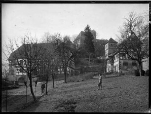 Neidenstein Ortsansicht mit Burgruine Ansicht auf die Burg und die Vorburg