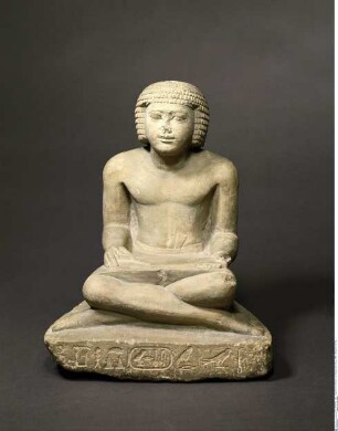 Schreiberstatue des Henka, Vorsteher der beiden Pyramiden des Snofru
