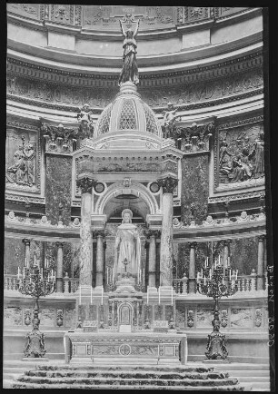 Budapest. Basilika St. Stephan, Stephans-Altar (1851/1905) : Budapest. Sankt-Stephans-Basilika (Baubeginn 1851; József Hild, Fortführung Miklós Ybl, Vollendung 1905; József Kauser). Stephans-Altar
